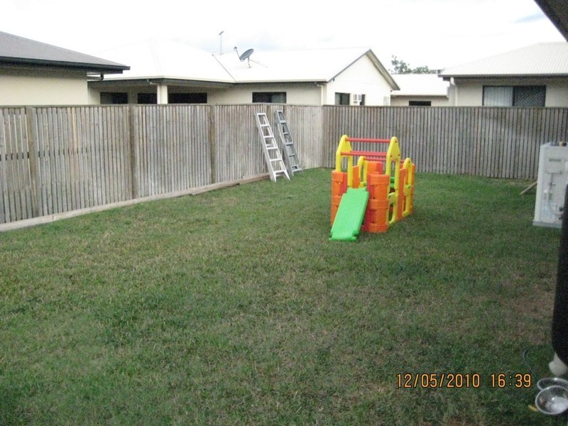 20 Eshelby Street, Bushland Beach QLD 4818