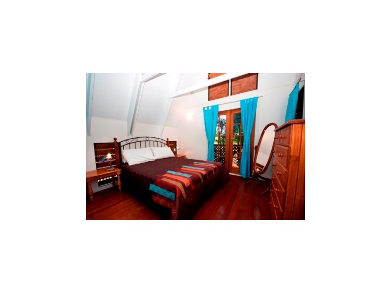 39 Compass Crescent, Magnetic Island QLD 4819