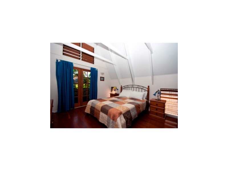 39 Compass Crescent, Magnetic Island QLD 4819