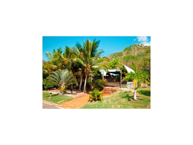 39 Compass Crescent, Magnetic Island QLD 4819