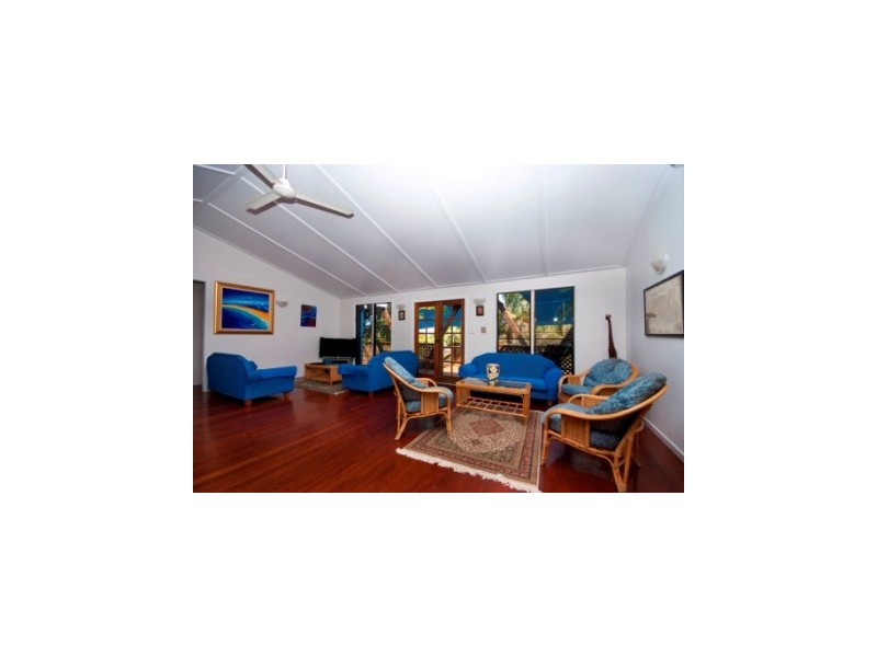 39 Compass Crescent, Magnetic Island QLD 4819