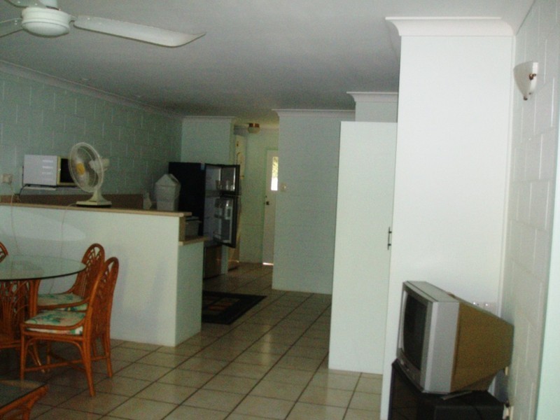 2/19 Mandalay Avenue, Magnetic Island QLD 4819