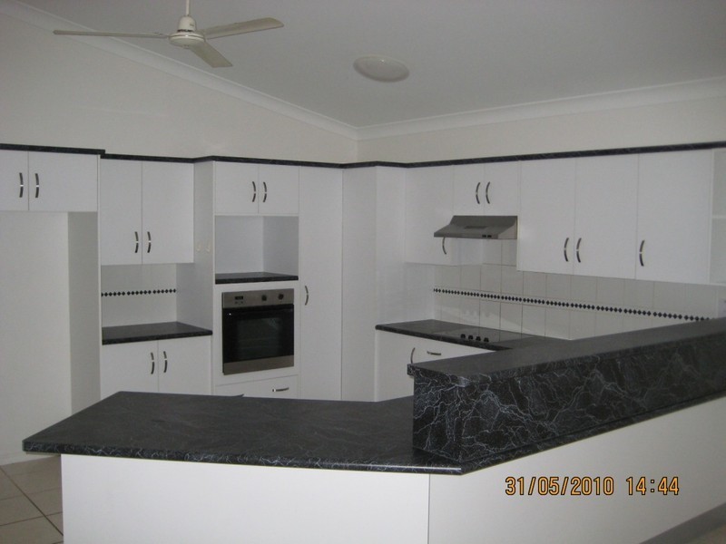 5 Sea Eagle Court, Douglas QLD 4814