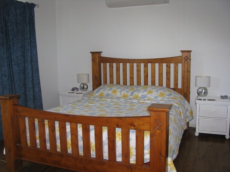 9 Pirie Street Horseshoe Bay, Magnetic Island QLD 4819