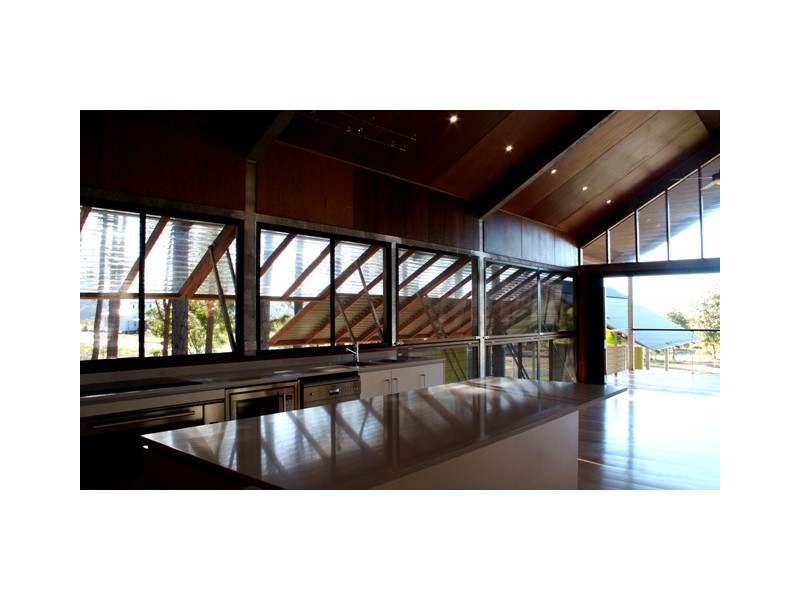 20 Wallaby Way HSB, Magnetic Island QLD 4819