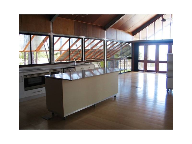 20 Wallaby Way HSB, Magnetic Island QLD 4819