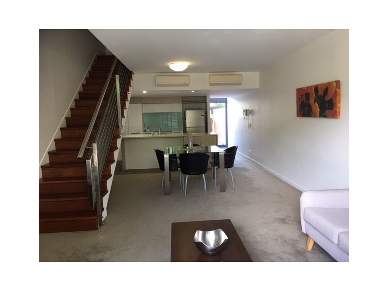 7/4 Aplin Street, Townsville City QLD 4810
