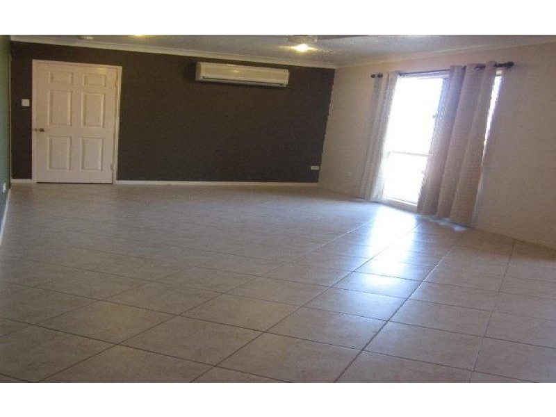 9  Mona Vale Place, Annandale QLD 4814