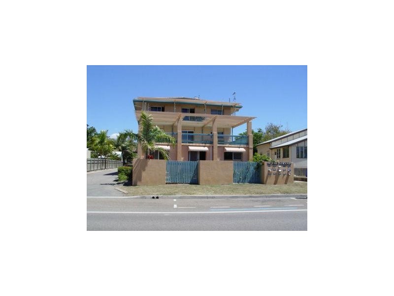 7/98 The Strand, North Ward QLD 4810