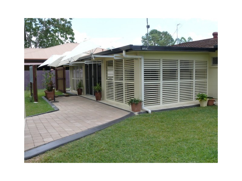 17 Camira Street, Cranbrook QLD 4814