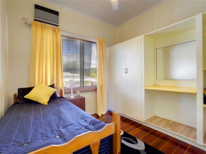 21 Kenilworth Avenue, Hyde Park QLD 4812