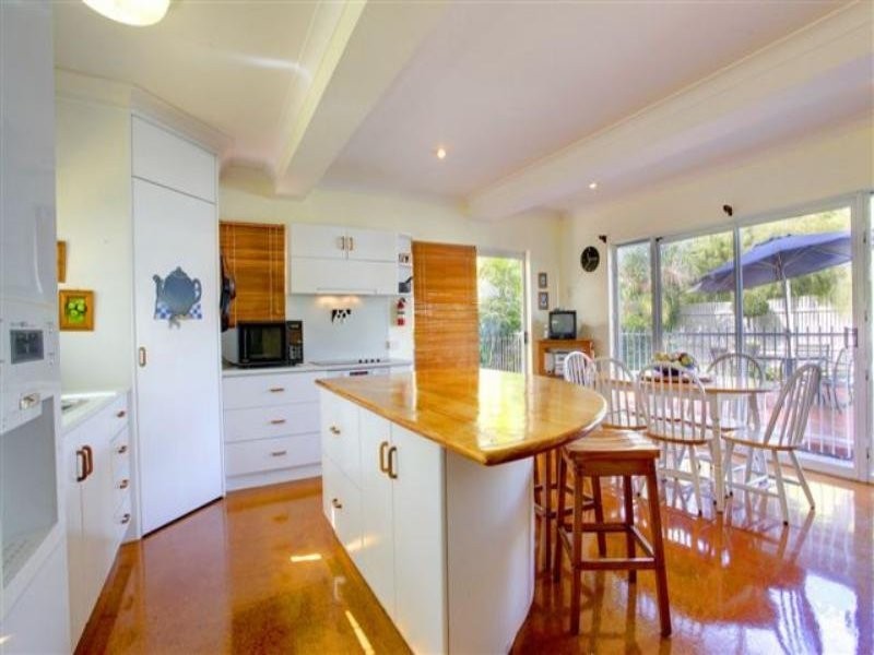 21 Kenilworth Avenue, Hyde Park QLD 4812