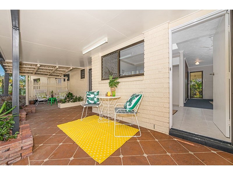 1 St James Drive, Belgian Gardens QLD 4810