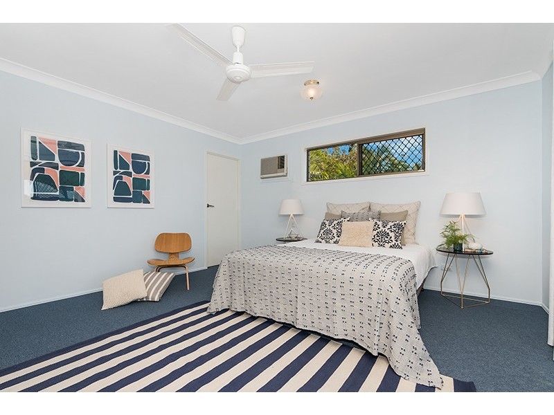 1 St James Drive, Belgian Gardens QLD 4810