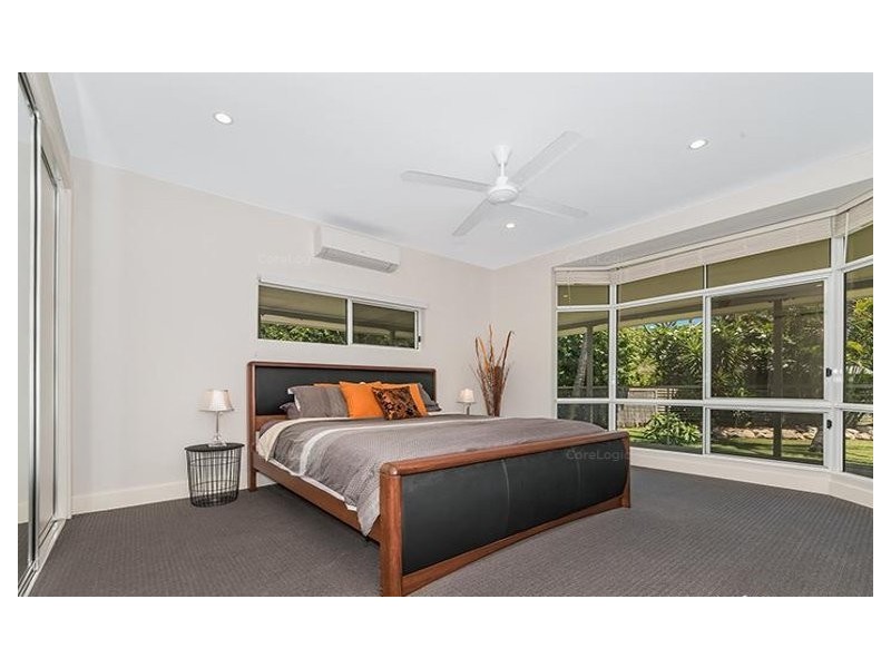 8 Anamari Court, Bushland Beach QLD 4818