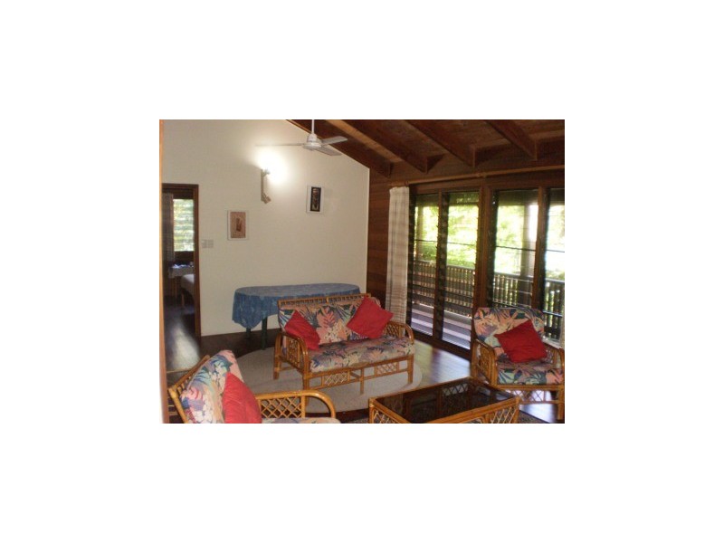 32 Mirimar Crescent, Magnetic Island QLD 4819