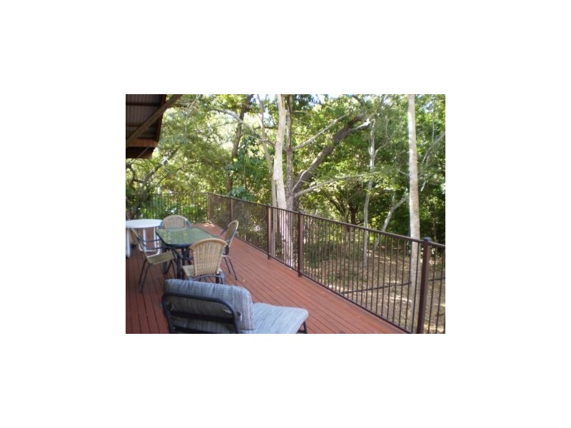 32 Mirimar Crescent, Magnetic Island QLD 4819