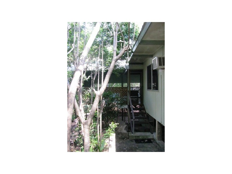 84 Picnic Street, Magnetic Island QLD 4819