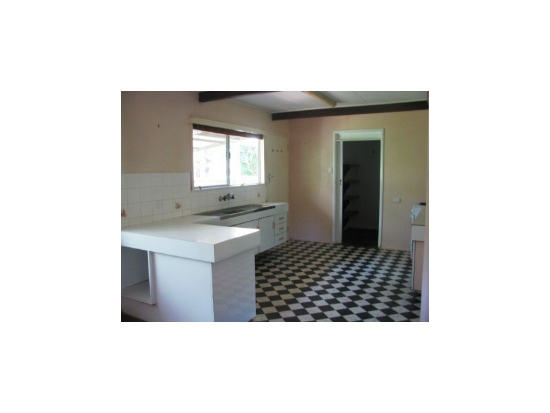 84 Picnic Street, Magnetic Island QLD 4819