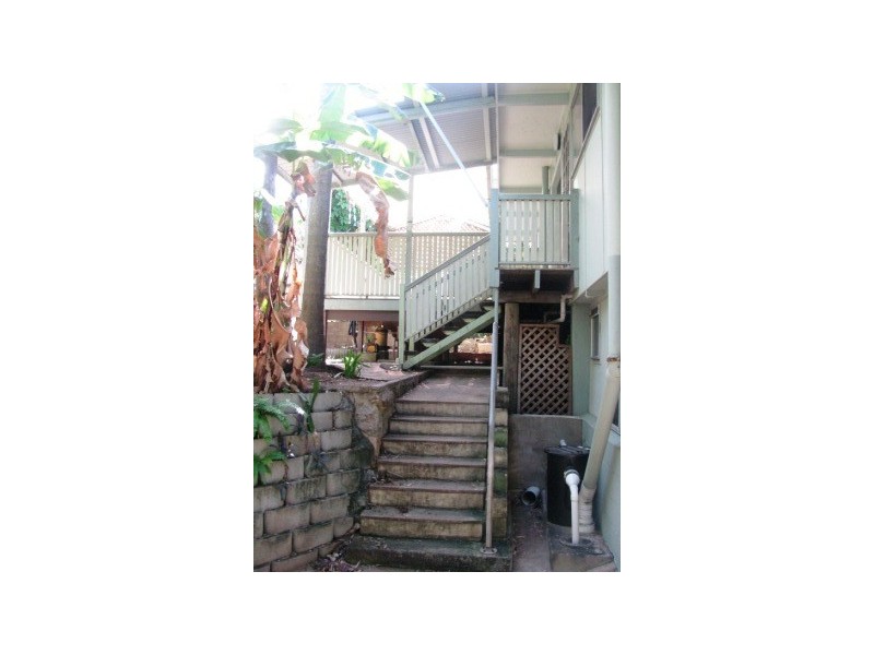 84 Picnic Street, Magnetic Island QLD 4819