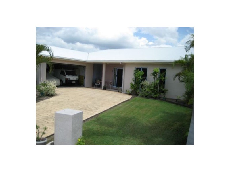 82-84 Martinez Avenue, West End QLD 4810