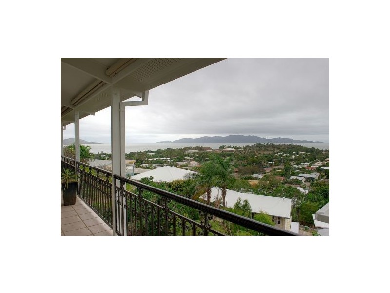14 Orana Court, Townsville City QLD 4810