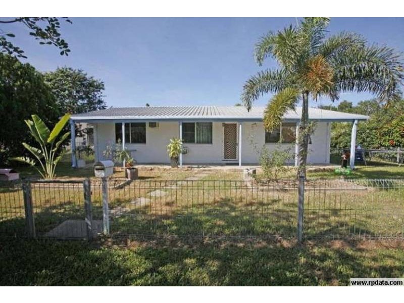 Rooming 2 Alexander Court, Rasmussen QLD 4815