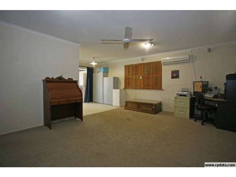 Rooming 2 Alexander Court, Rasmussen QLD 4815