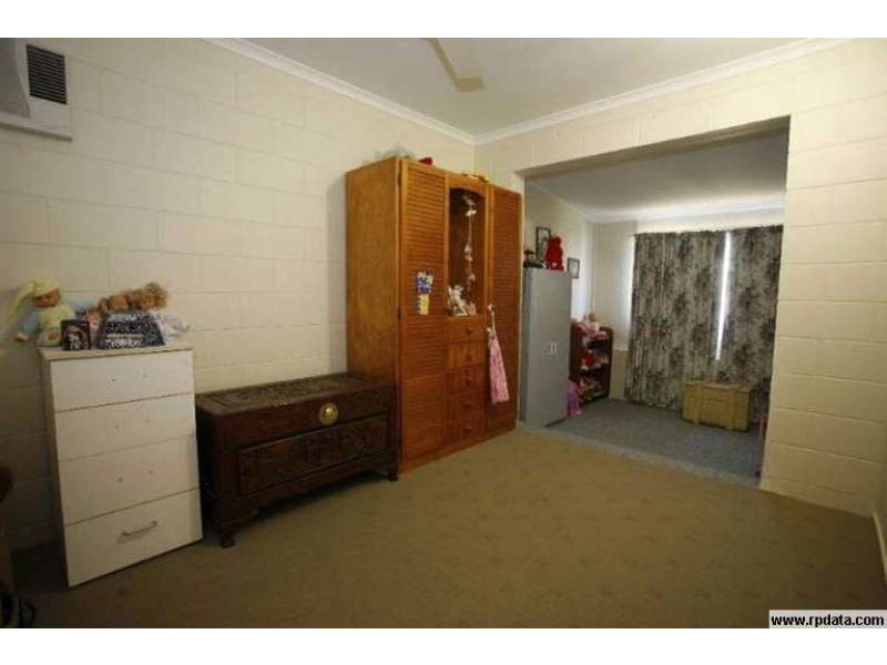 Rooming 2 Alexander Court, Rasmussen QLD 4815