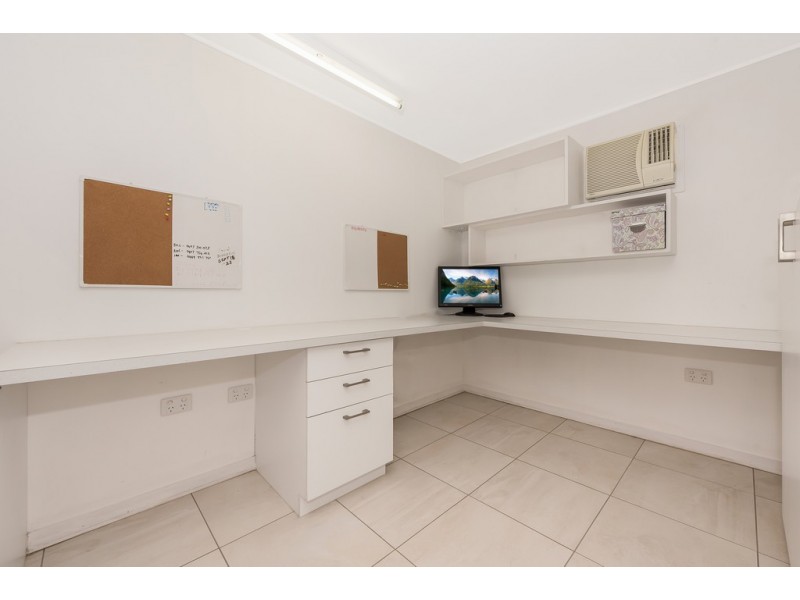 374 Stanley Street, North Ward QLD 4810