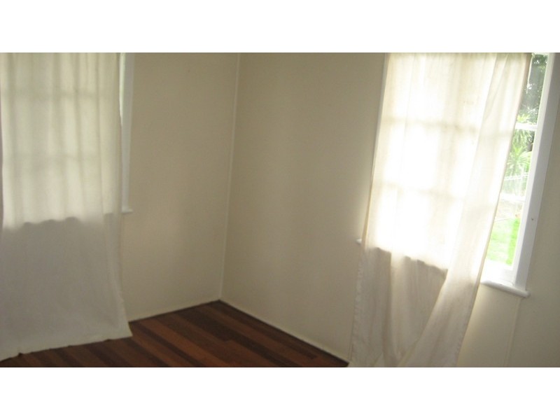 48 Hughes Street, Hermit Park QLD 4812