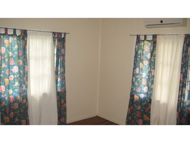 48 Hughes Street, Hermit Park QLD 4812