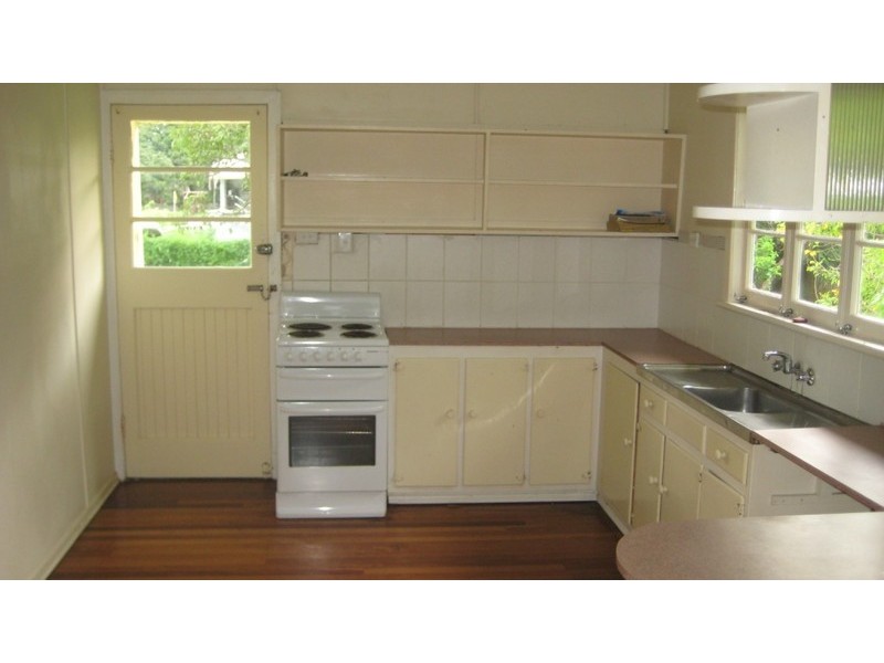 48 Hughes Street, Hermit Park QLD 4812