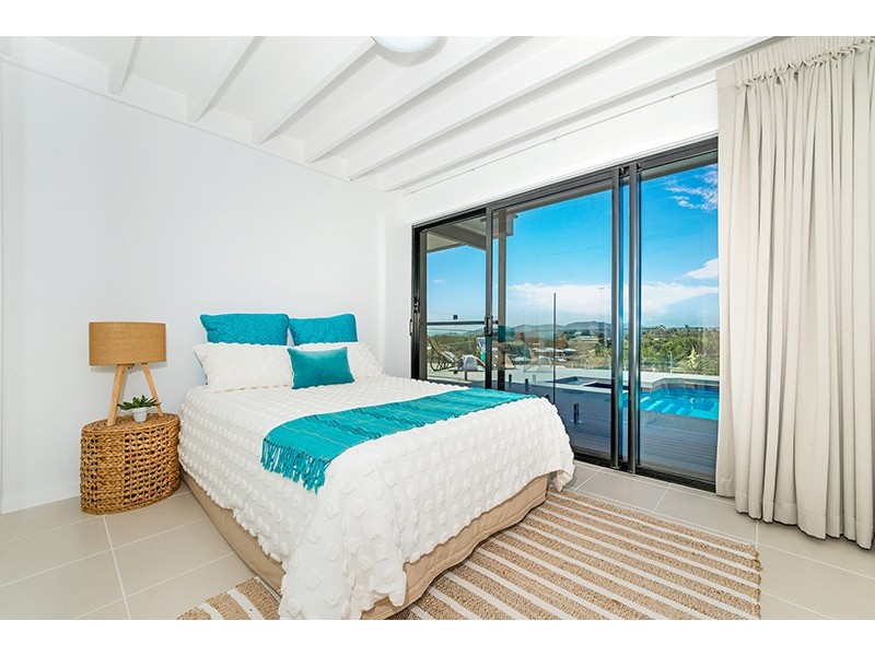 25 Gilbert Crescent, Castle Hill QLD 4810