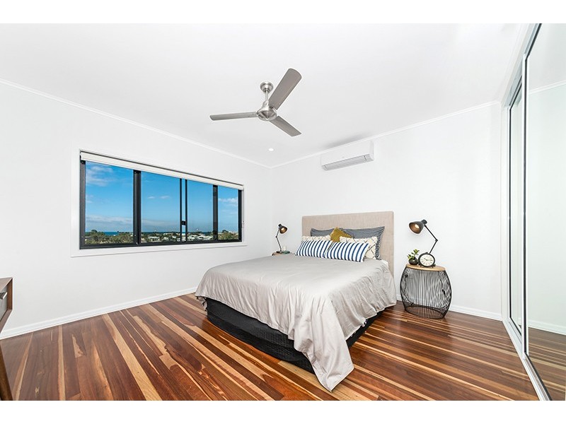 25 Gilbert Crescent, Castle Hill QLD 4810