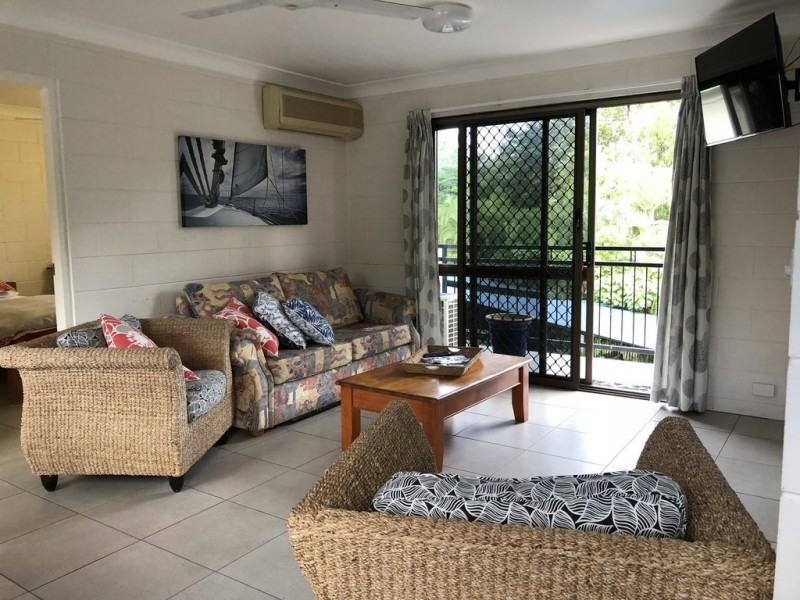 4/2 Endeavour Road, Arcadia QLD 4819