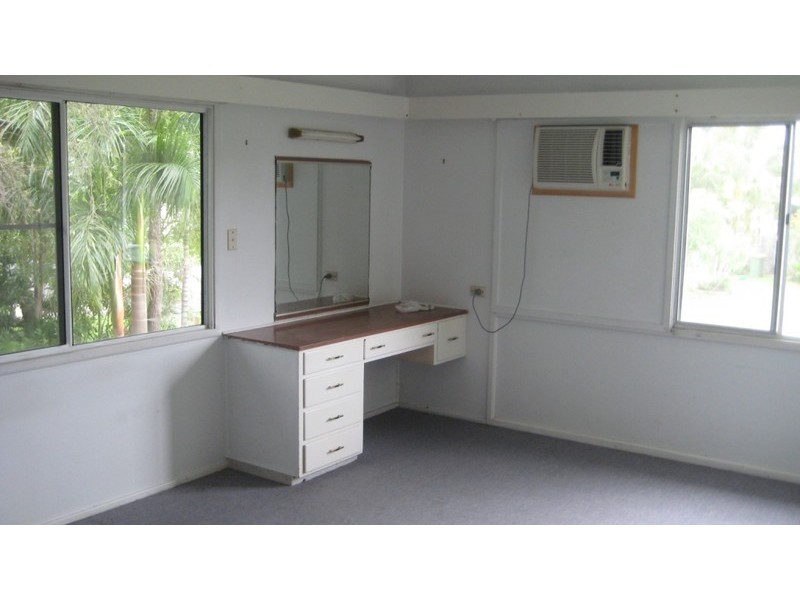 19 Hibiscus Street, Cranbrook QLD 4814