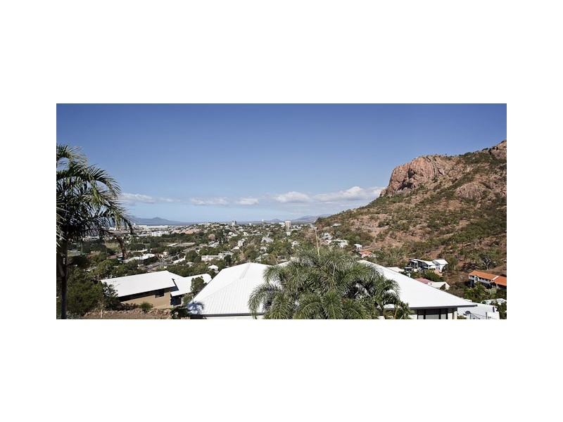 7A Glamis Court, Castle Hill QLD 4810