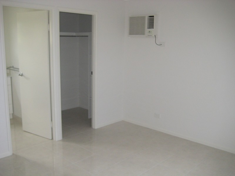 5 Puffer Place, Mount Louisa QLD 4814