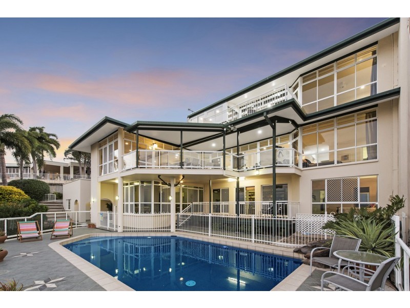 1/14 Balmoral Drive, Castle Hill QLD 4810