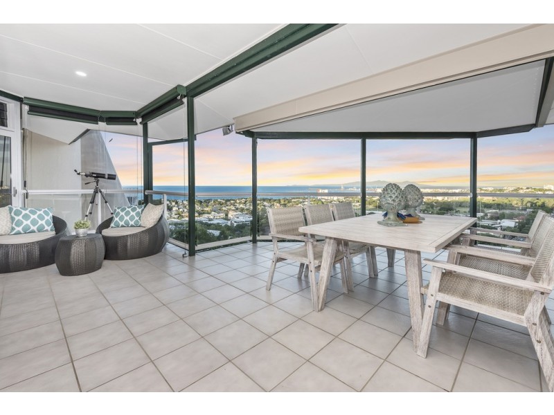 1/14 Balmoral Drive, Castle Hill QLD 4810