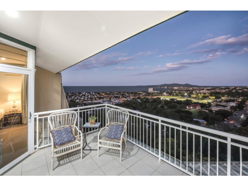 1/14 Balmoral Drive, Castle Hill QLD 4810