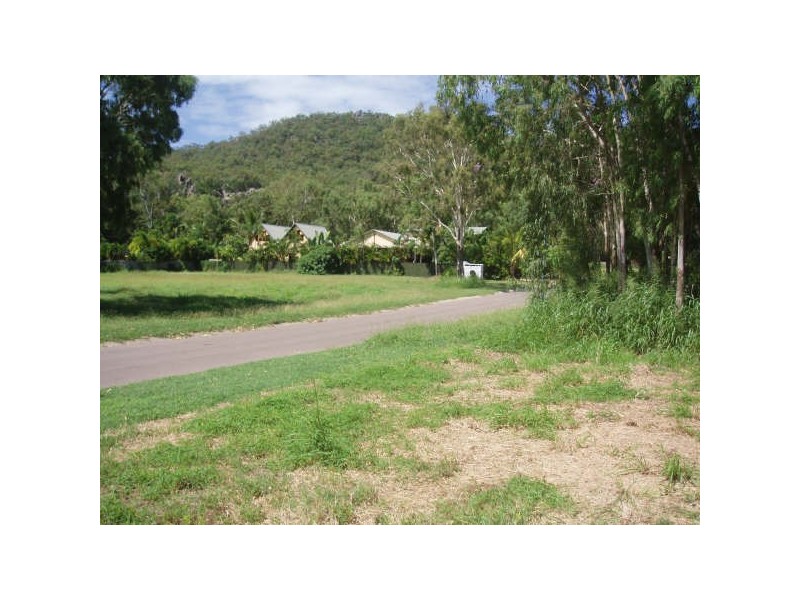 13  Bayside Court HSB, Magnetic Island QLD 4819