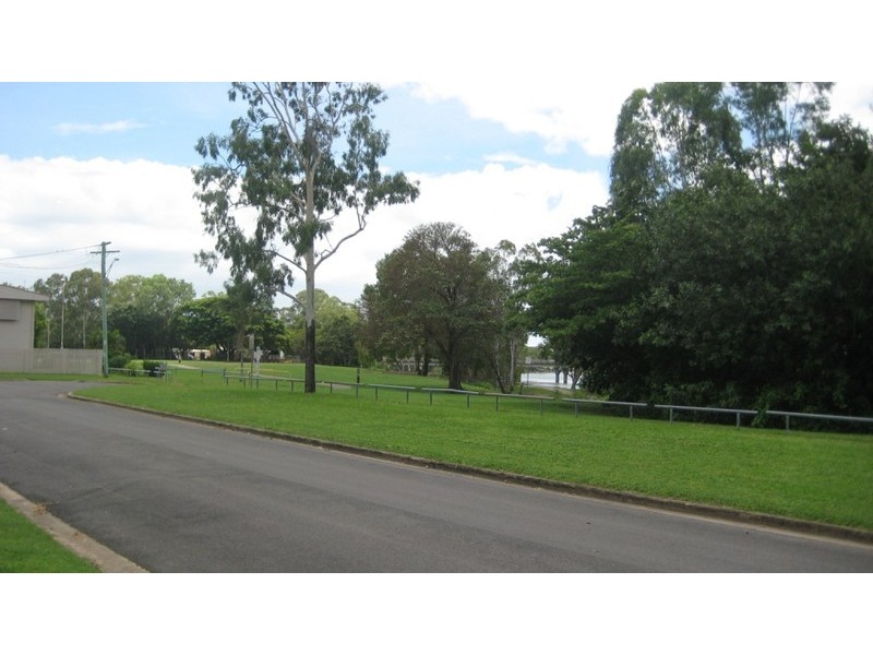 2 Kirrang Court, Cranbrook QLD 4814