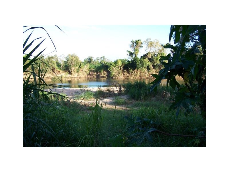 530 Shirbourne Road, Giru QLD 4809