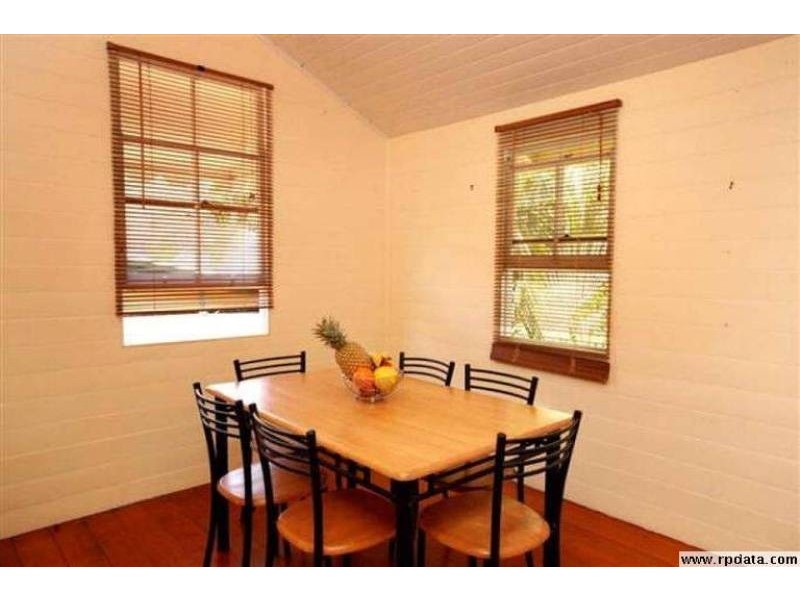 2 Eighth Ave, South Townsville QLD 4810