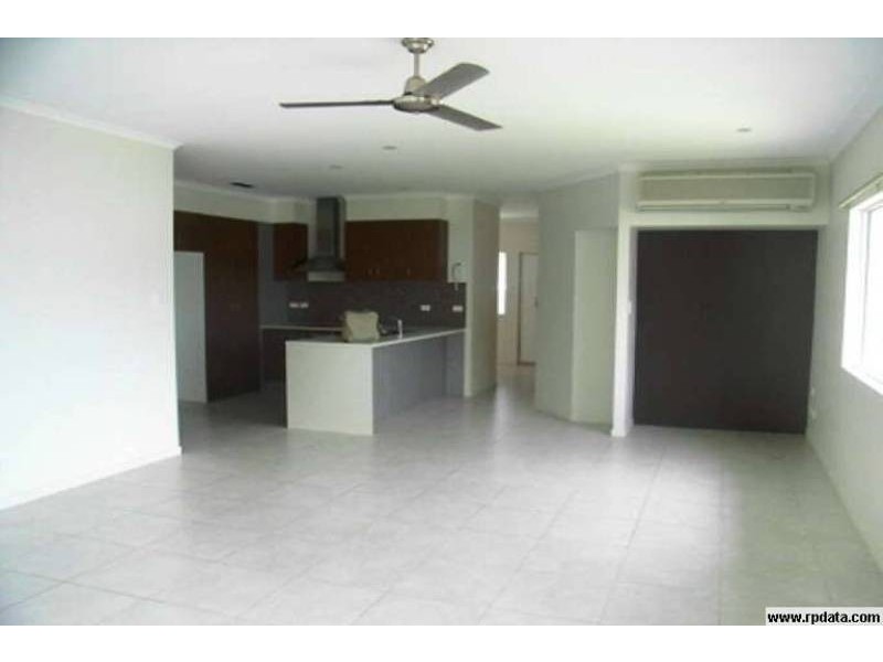 7/159-163 Riverside Blv, Douglas QLD 4814