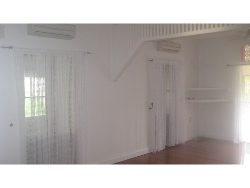 165 Eyre Street, North Ward QLD 4810