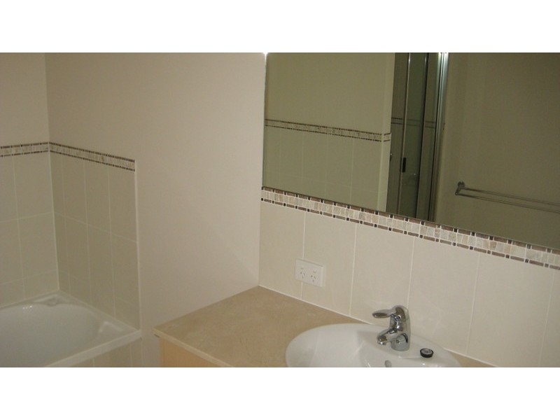 2/13 Little Street, Belgian Gardens QLD 4810