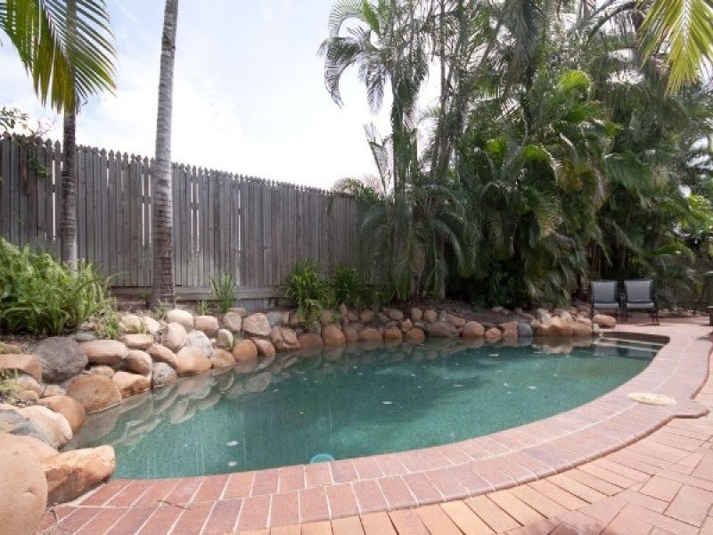 4/97 The Strand, North Ward QLD 4810